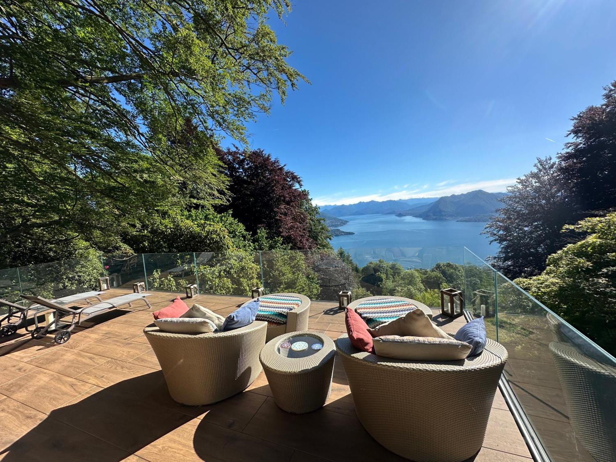 Private Luxury Spa & Silence Retreat With Spectacular View Over The Lake Maggiore Stresa Extérieur photo